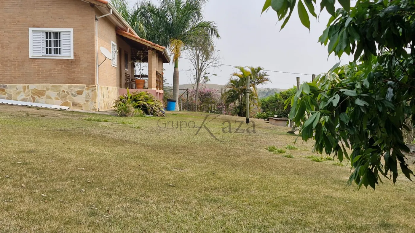 Foto 17 de Rural Chácara em Veraneio Irajá, Jacareí - imagem 17