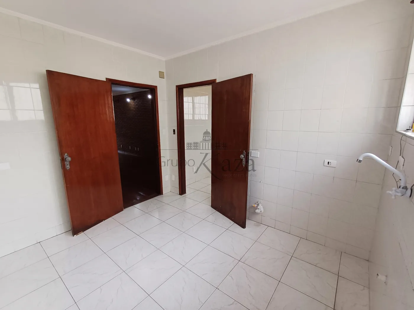 Foto 9 de Casa Comercial  Residencial em Bosque dos Eucaliptos, São José dos Campos - imagem 9