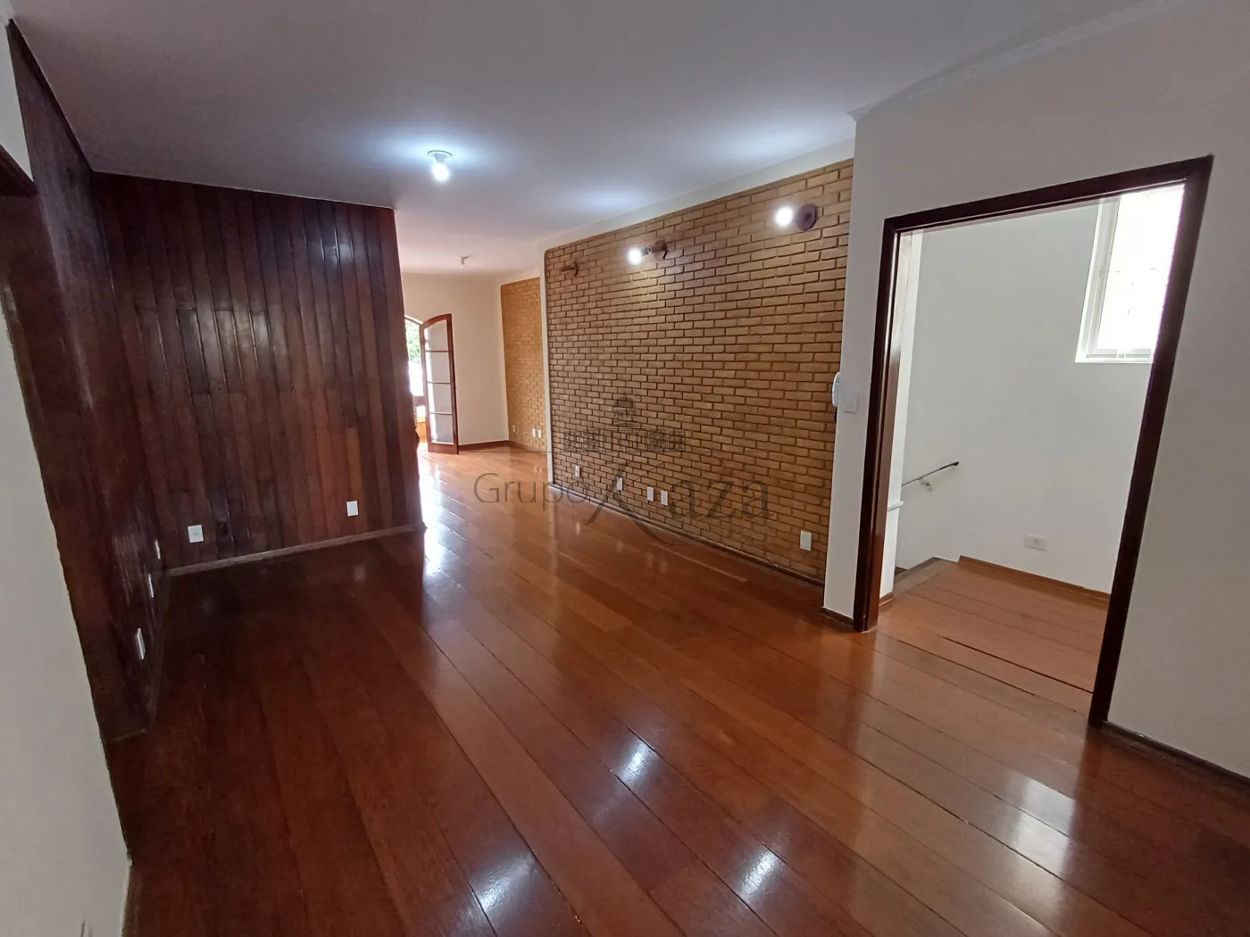 Foto 1 de Casa Comercial  Residencial em Bosque dos Eucaliptos, São José dos Campos - imagem 1