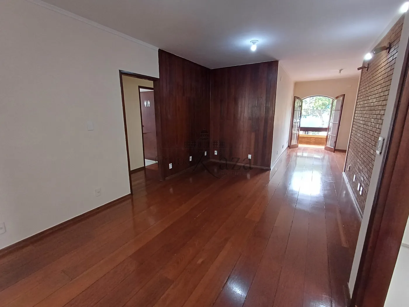 Foto 2 de Casa Comercial  Residencial em Bosque dos Eucaliptos, São José dos Campos - imagem 2