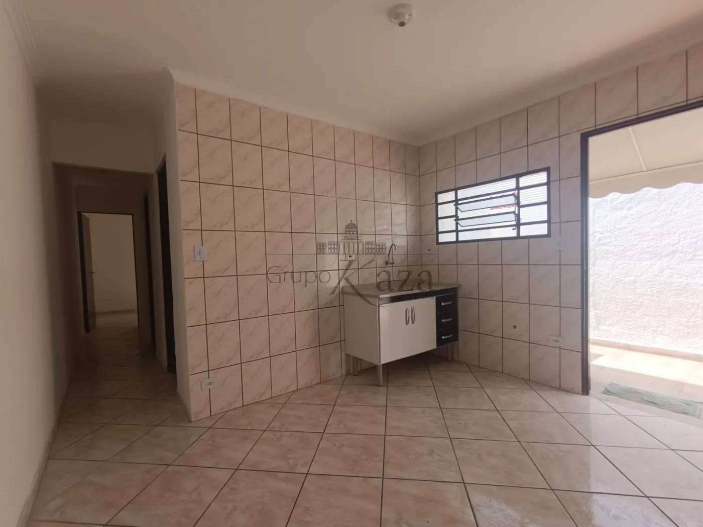 Foto 1 de Casa Padrão em Parque Califórnia, Jacareí - imagem 1