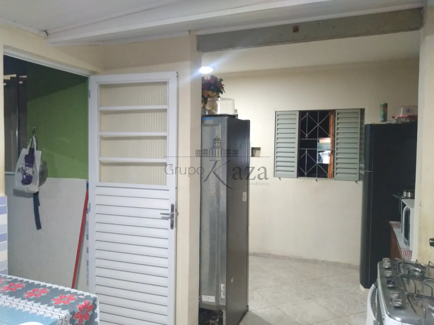Foto 9 de Casa Padrão em Jardim Imperial, São José dos Campos - imagem 9