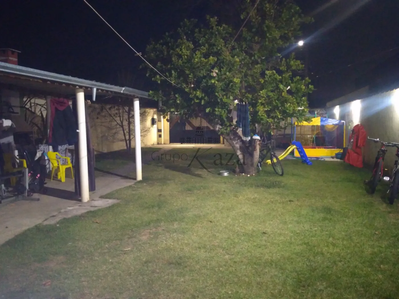Foto 20 de Casa Padrão em Jardim Imperial, São José dos Campos - imagem 20
