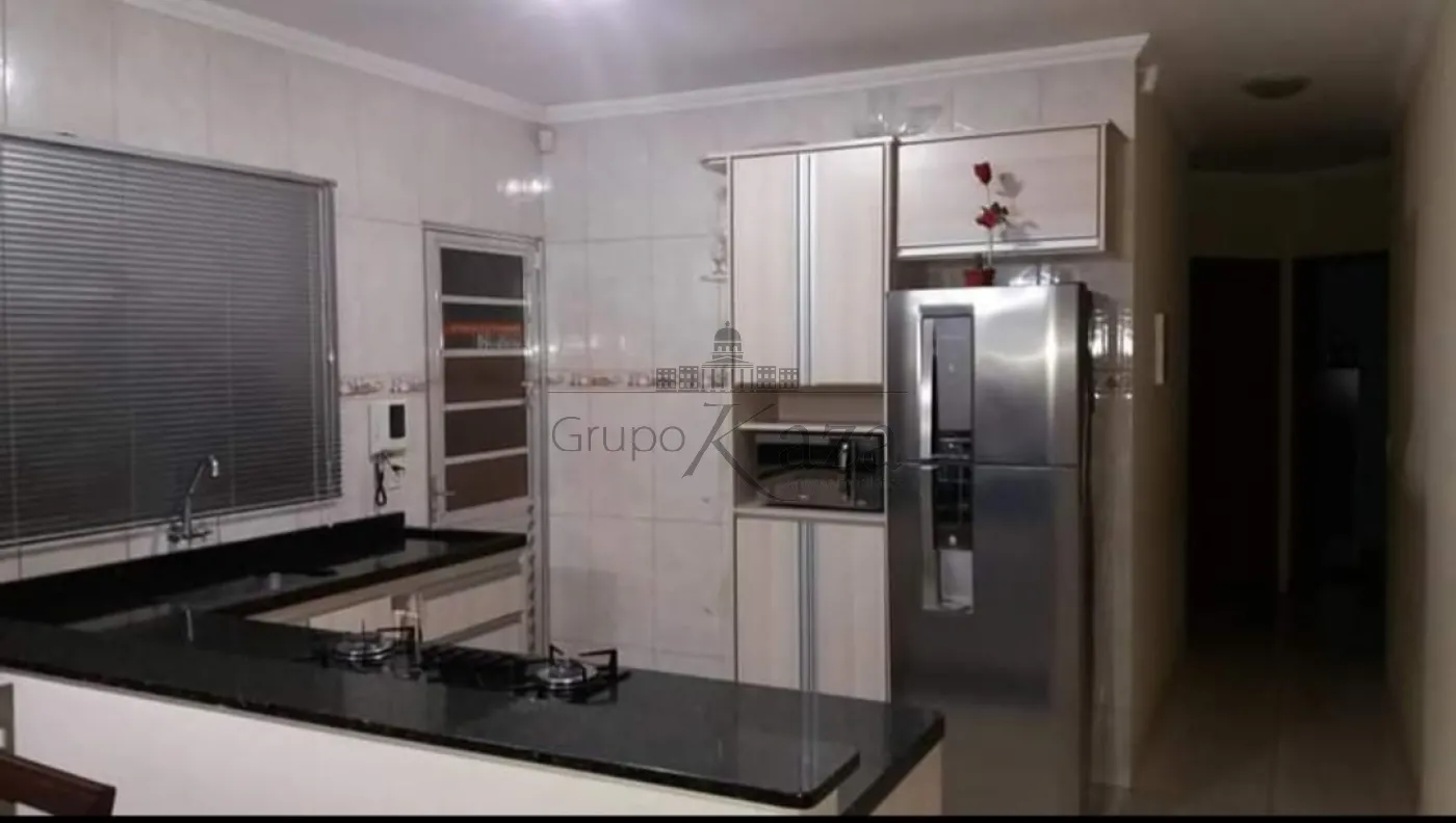 Foto 2 de Casa Padrão em Altos da Vila Paiva, São José dos Campos - imagem 2