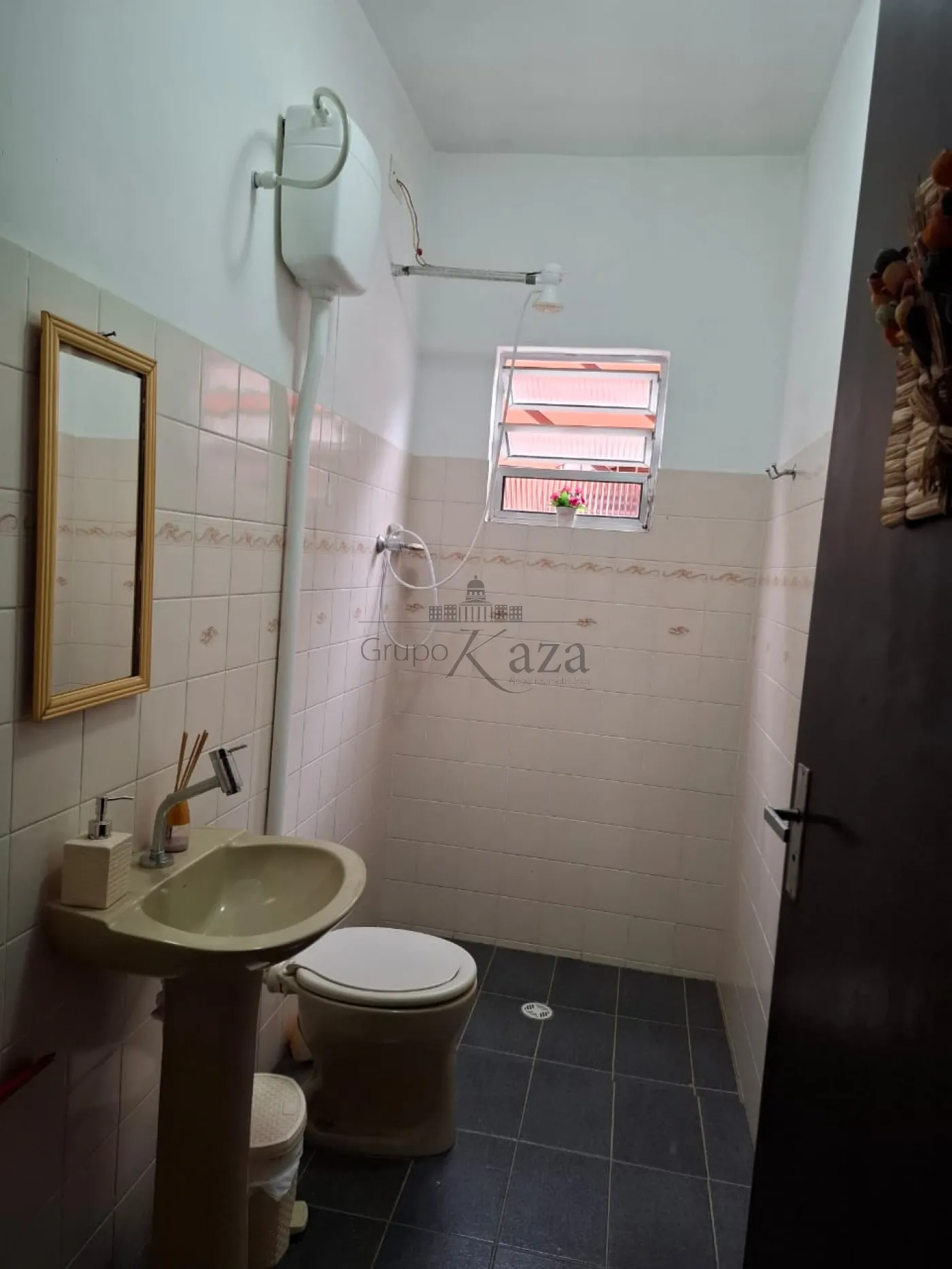 Foto 24 de Casa Padrão em Vila Tesouro, São José dos Campos - imagem 24
