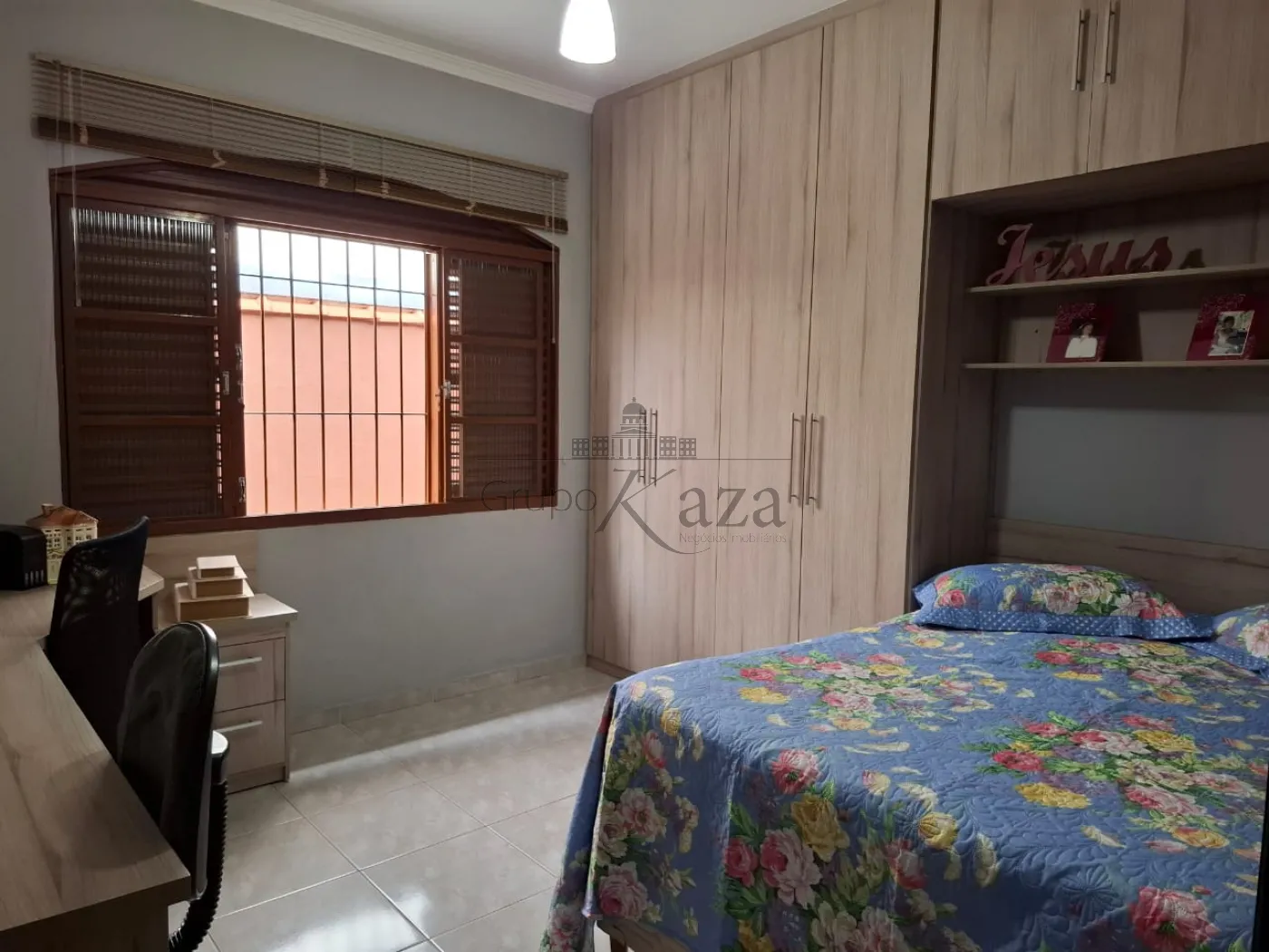 Foto 13 de Casa Padrão em Vila Tesouro, São José dos Campos - imagem 13