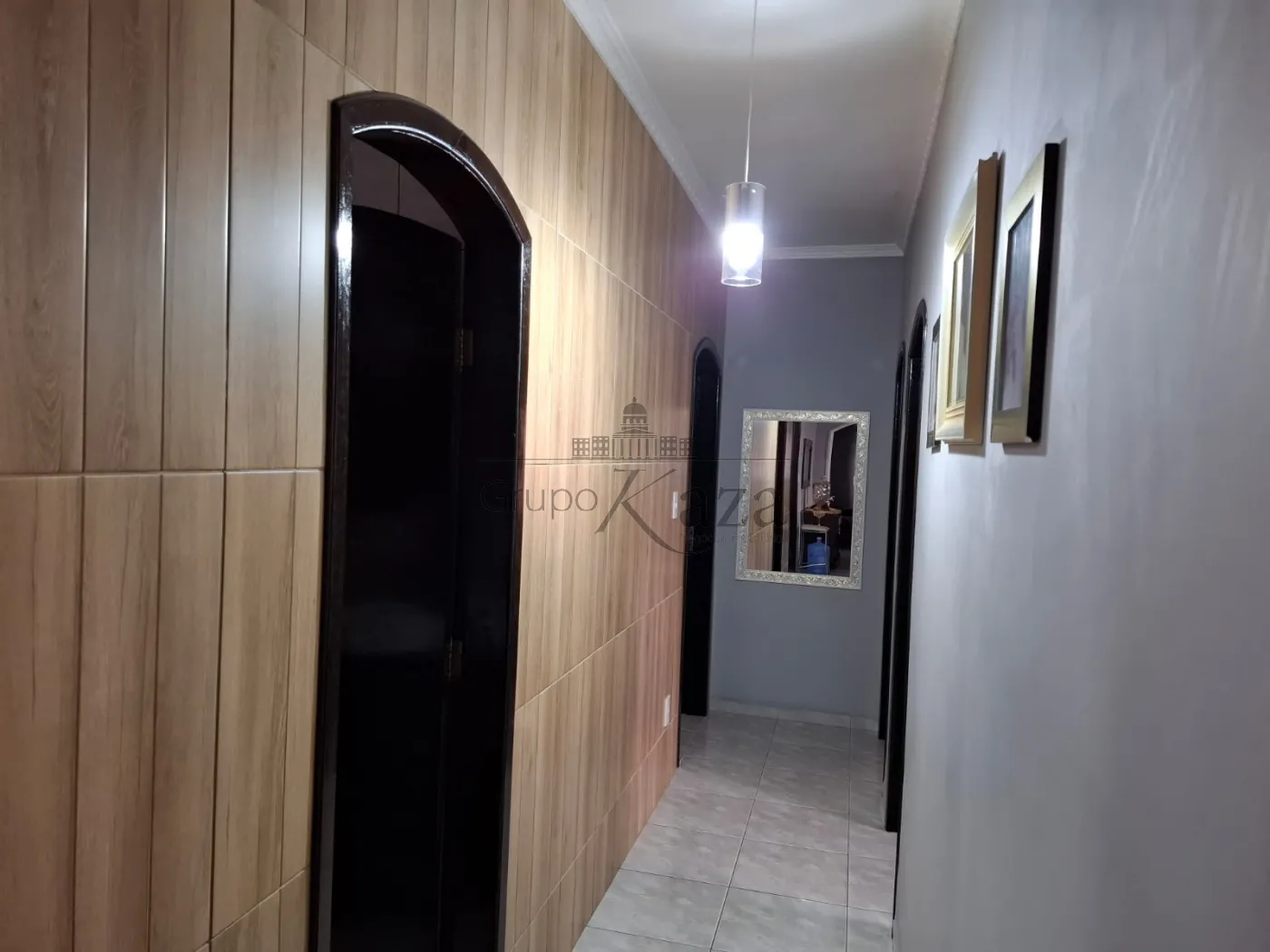 Foto 9 de Casa Padrão em Vila Tesouro, São José dos Campos - imagem 9