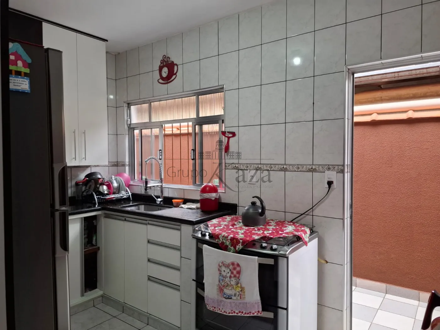Foto 8 de Casa Padrão em Vila Tesouro, São José dos Campos - imagem 8