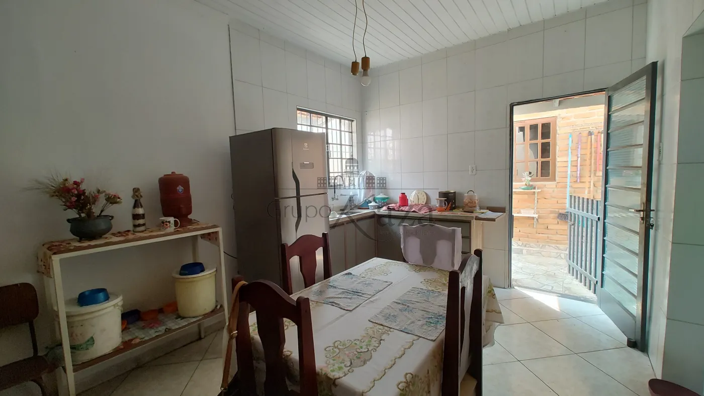 Foto 4 de Casa Padrão em Jardim Bela Vista, Jacareí - imagem 4