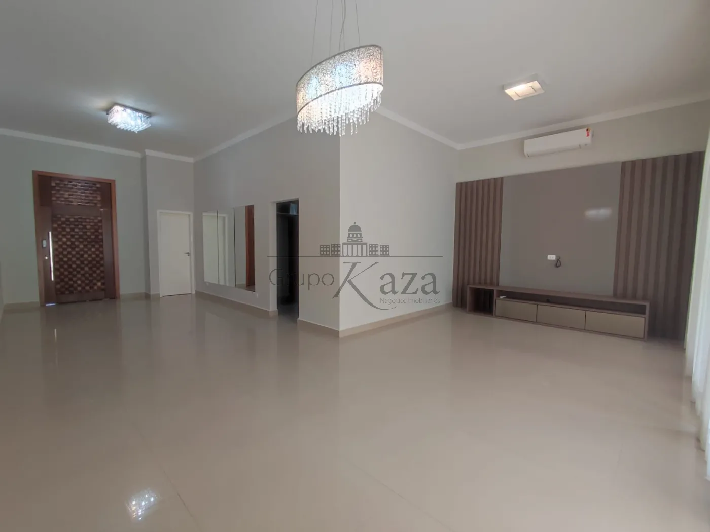 Foto 2 de Casa Condomínio em Jardim do Golfe, São José dos Campos - imagem 2