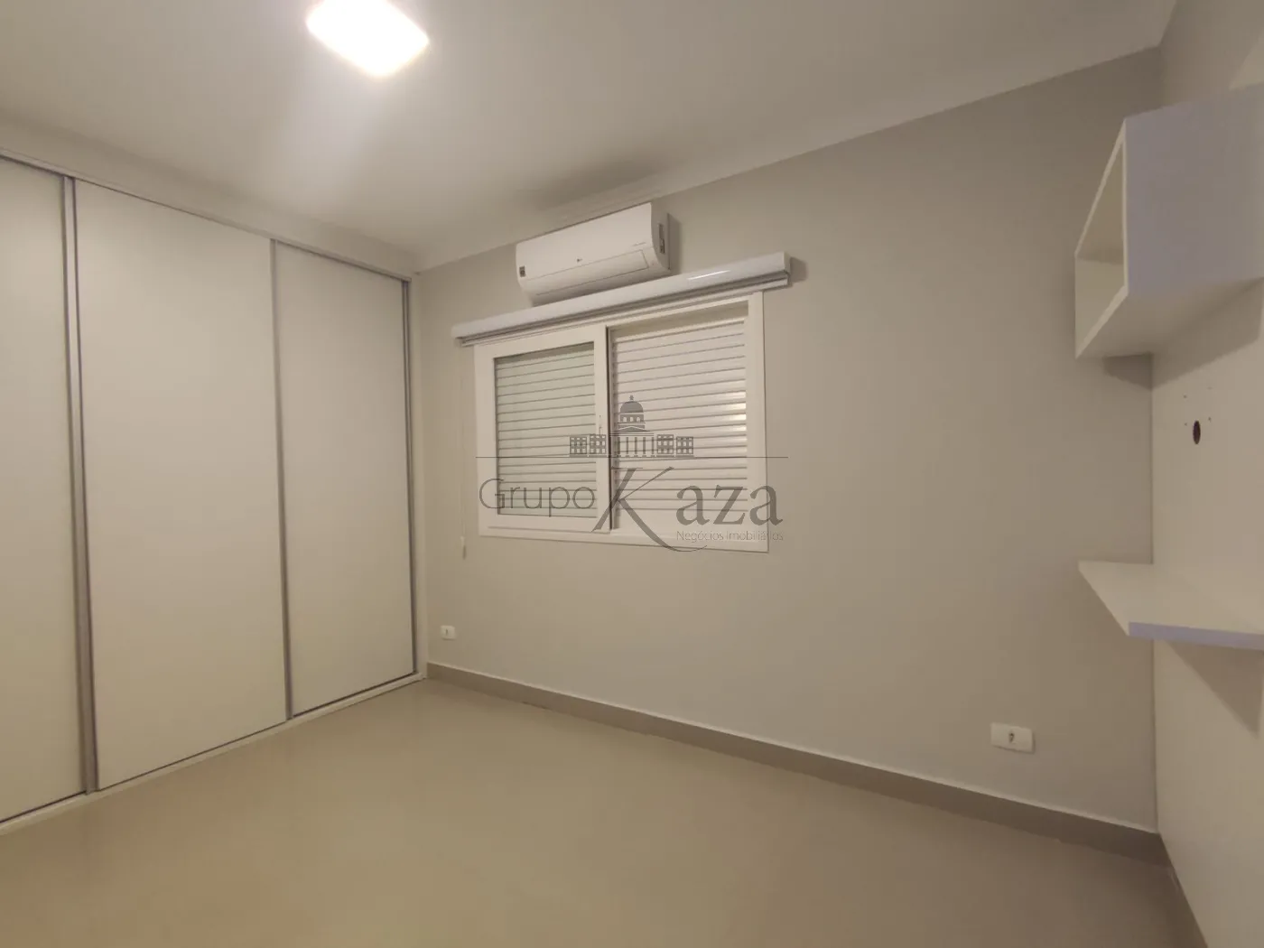 Foto 11 de Casa Condomínio em Jardim do Golfe, São José dos Campos - imagem 11