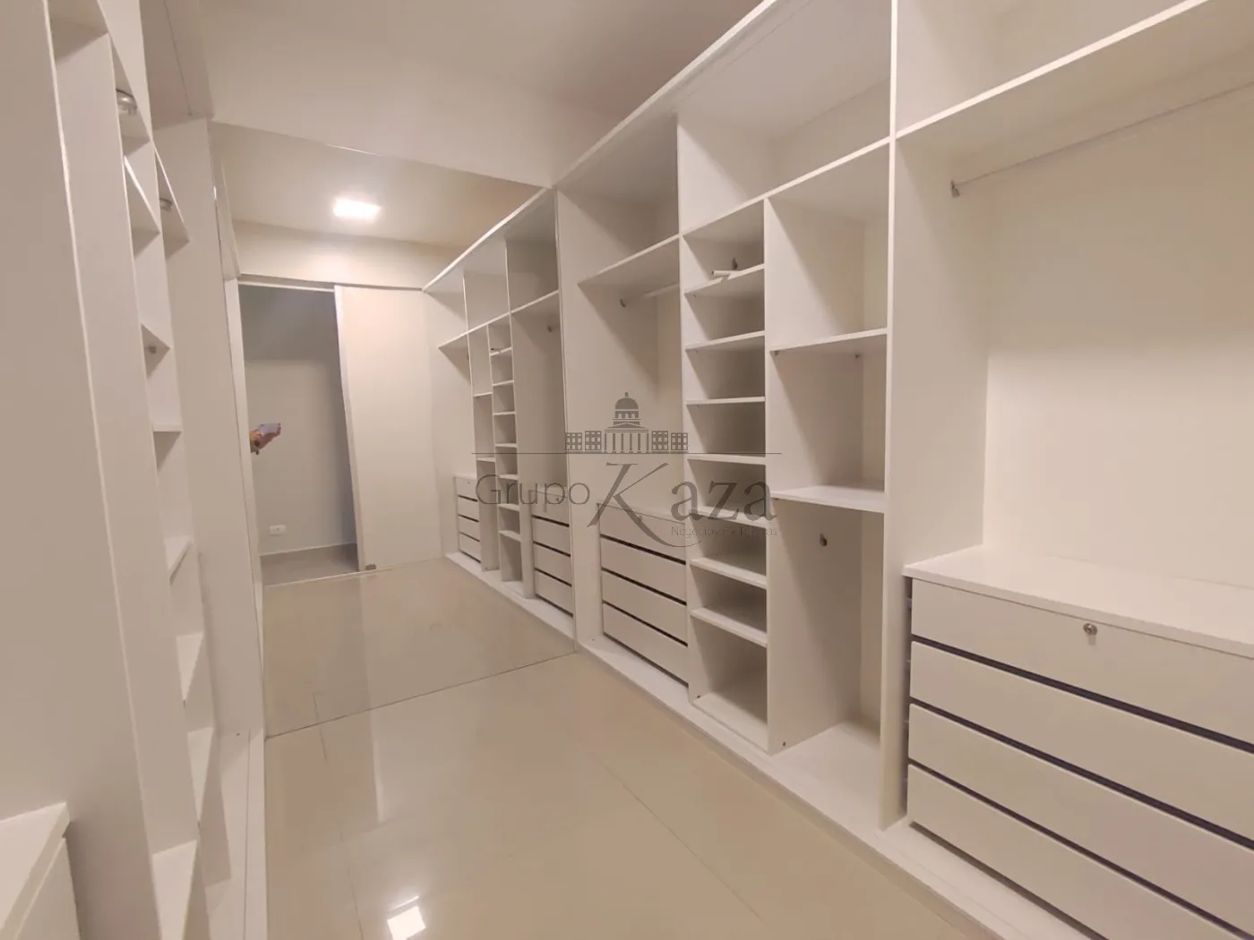 Foto 10 de Casa Condomínio em Jardim do Golfe, São José dos Campos - imagem 10