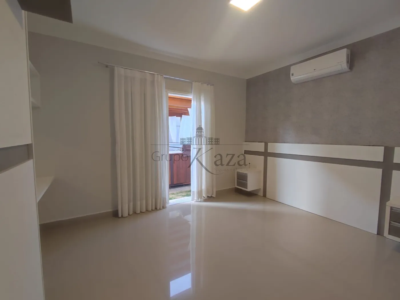 Foto 8 de Casa Condomínio em Jardim do Golfe, São José dos Campos - imagem 8