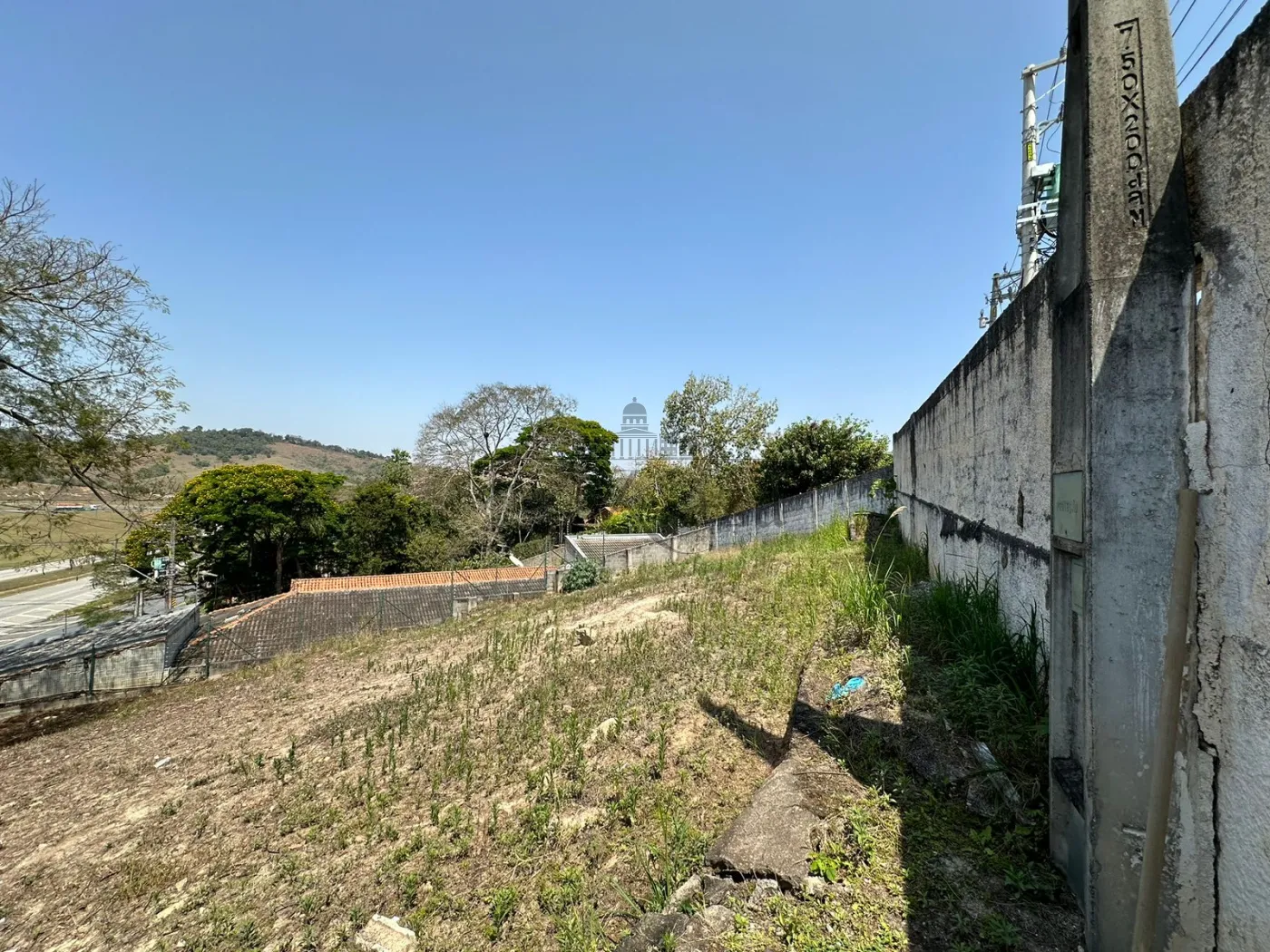 Foto 2 de Terreno Padrão em Jardim Santo Antônio da Boa Vista, Jacareí - imagem 2