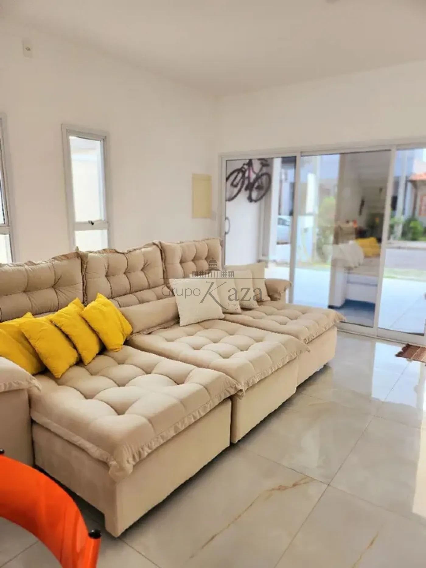Foto 1 de Casa Condomínio em Jardim Jacinto, Jacareí - imagem 1
