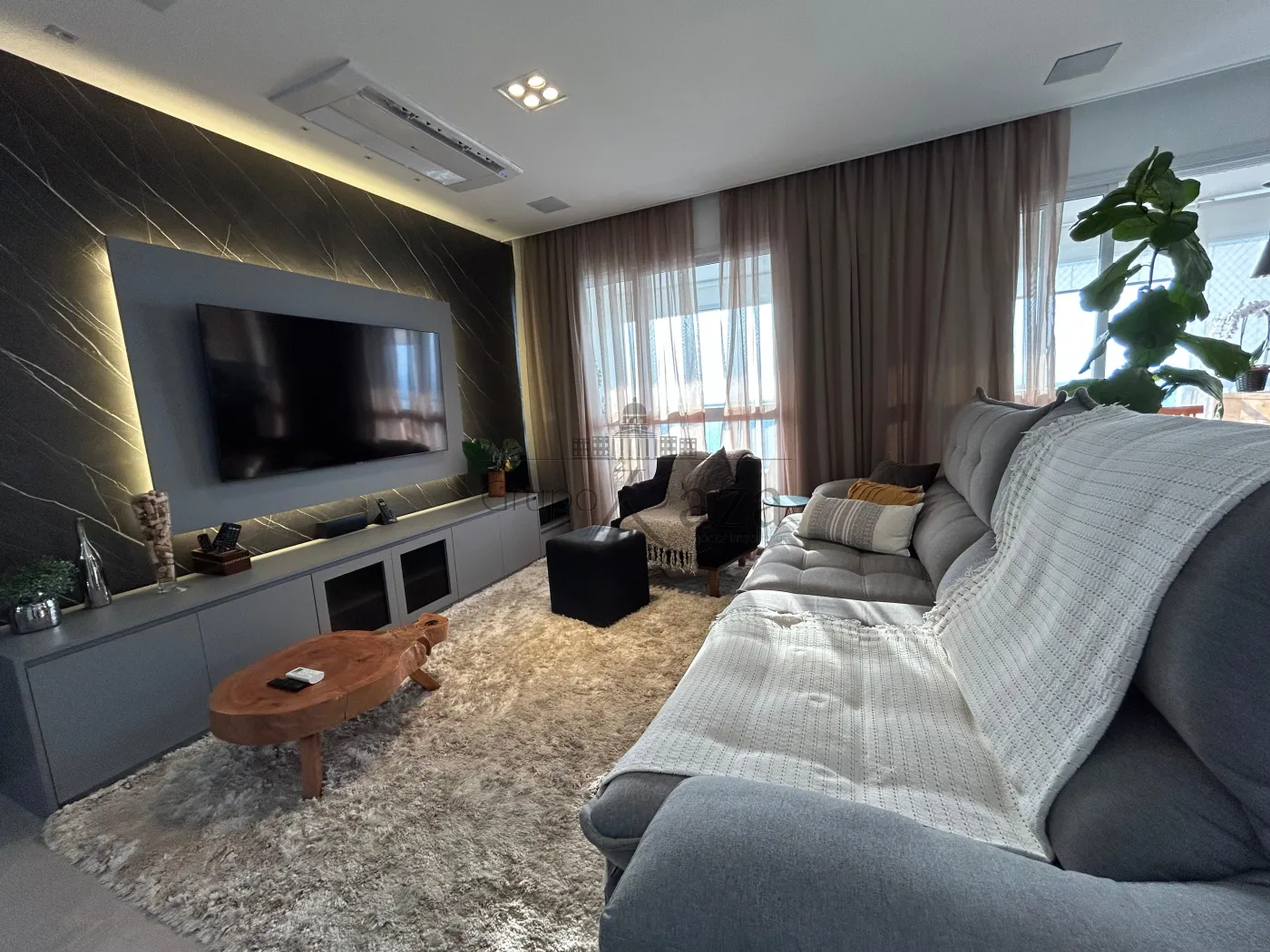 Foto 1 de Apartamento Padrão em Jardim das Indústrias, São José dos Campos - imagem 1