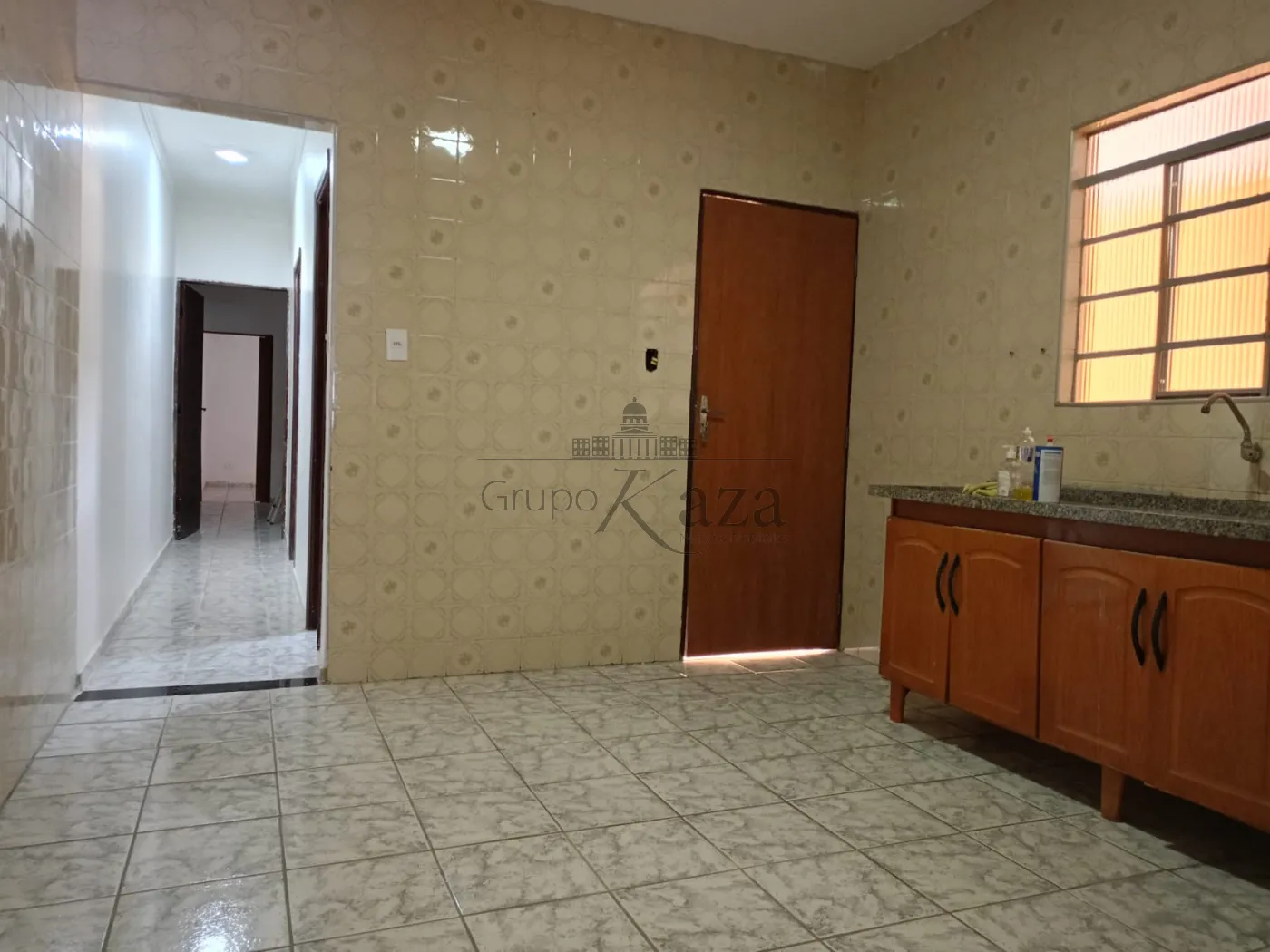 Foto 3 de Casa Padrão em Jardim Santa Inês I, São José dos Campos - imagem 3