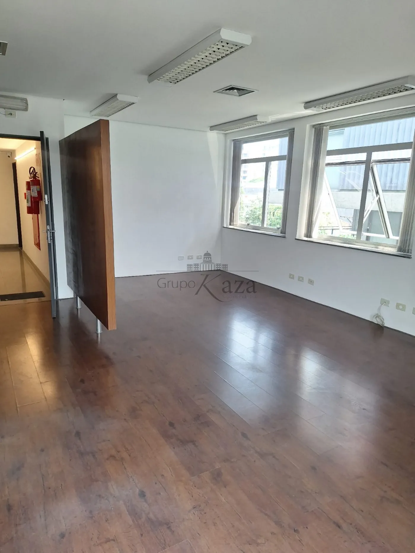 Foto 3 de Comercial Sala Condomínio em Vila Madalena, São Paulo - imagem 3