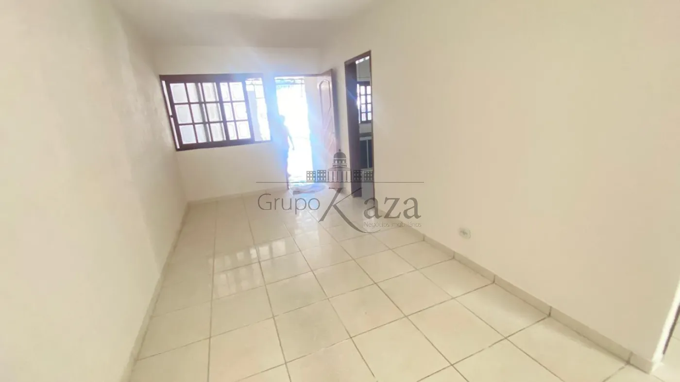 Foto 11 de Casa Padrão em Conjunto Residencial Trinta e Um de Março, São José dos Campos - imagem 11