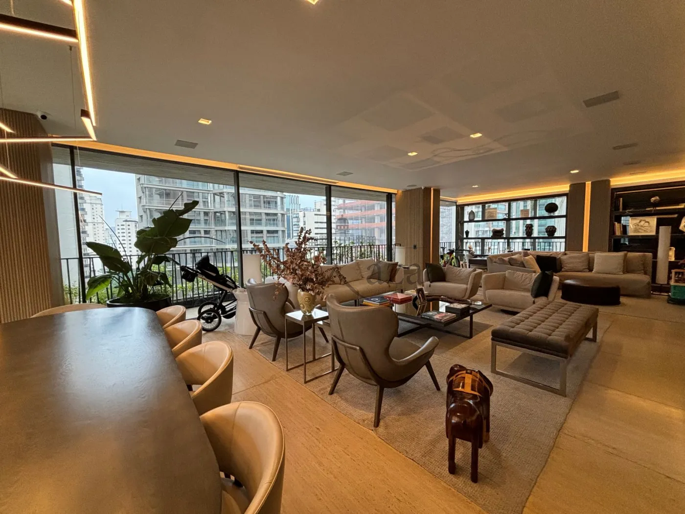 Foto 1 de Apartamento Padrão em Itaim Bibi, São Paulo - imagem 1