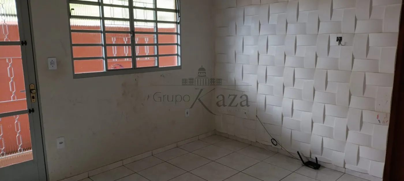 Foto 4 de Casa Padrão em Jardim Torrão de Ouro, São José dos Campos - imagem 4