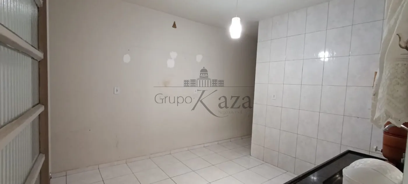 Foto 11 de Casa Padrão em Jardim Torrão de Ouro, São José dos Campos - imagem 11