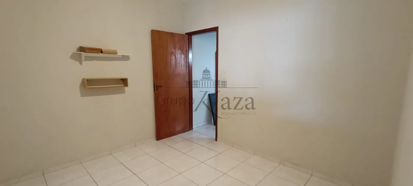 Foto 13 de Casa Padrão em Jardim Torrão de Ouro, São José dos Campos - imagem 13