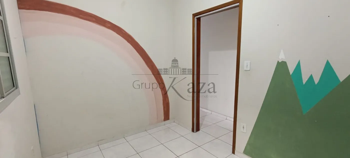 Foto 18 de Casa Padrão em Jardim Torrão de Ouro, São José dos Campos - imagem 18