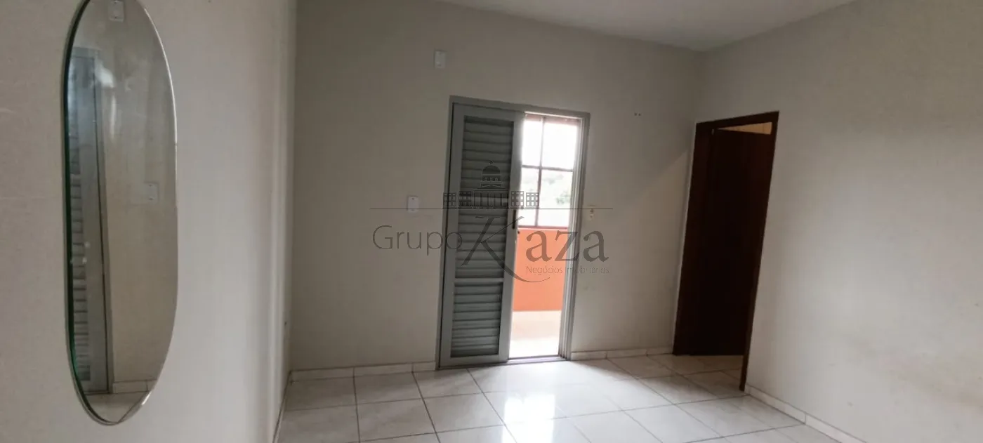 Foto 22 de Casa Padrão em Jardim Torrão de Ouro, São José dos Campos - imagem 22