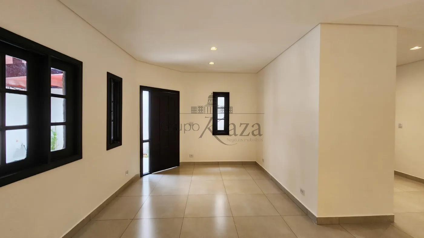 Foto 2 de Casa Padrão em Jardim Altos de Santana II, Jacareí - imagem 2