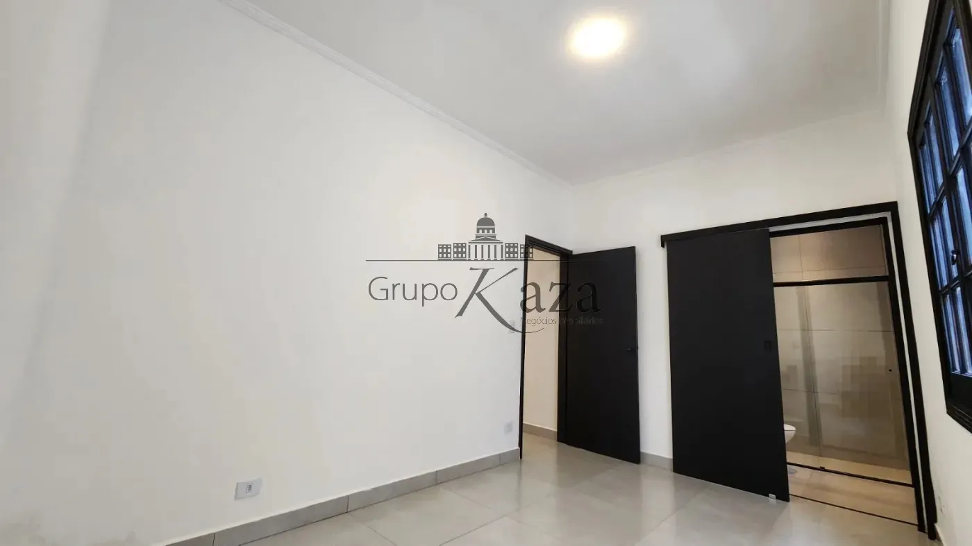 Foto 16 de Casa Padrão em Jardim Altos de Santana II, Jacareí - imagem 16