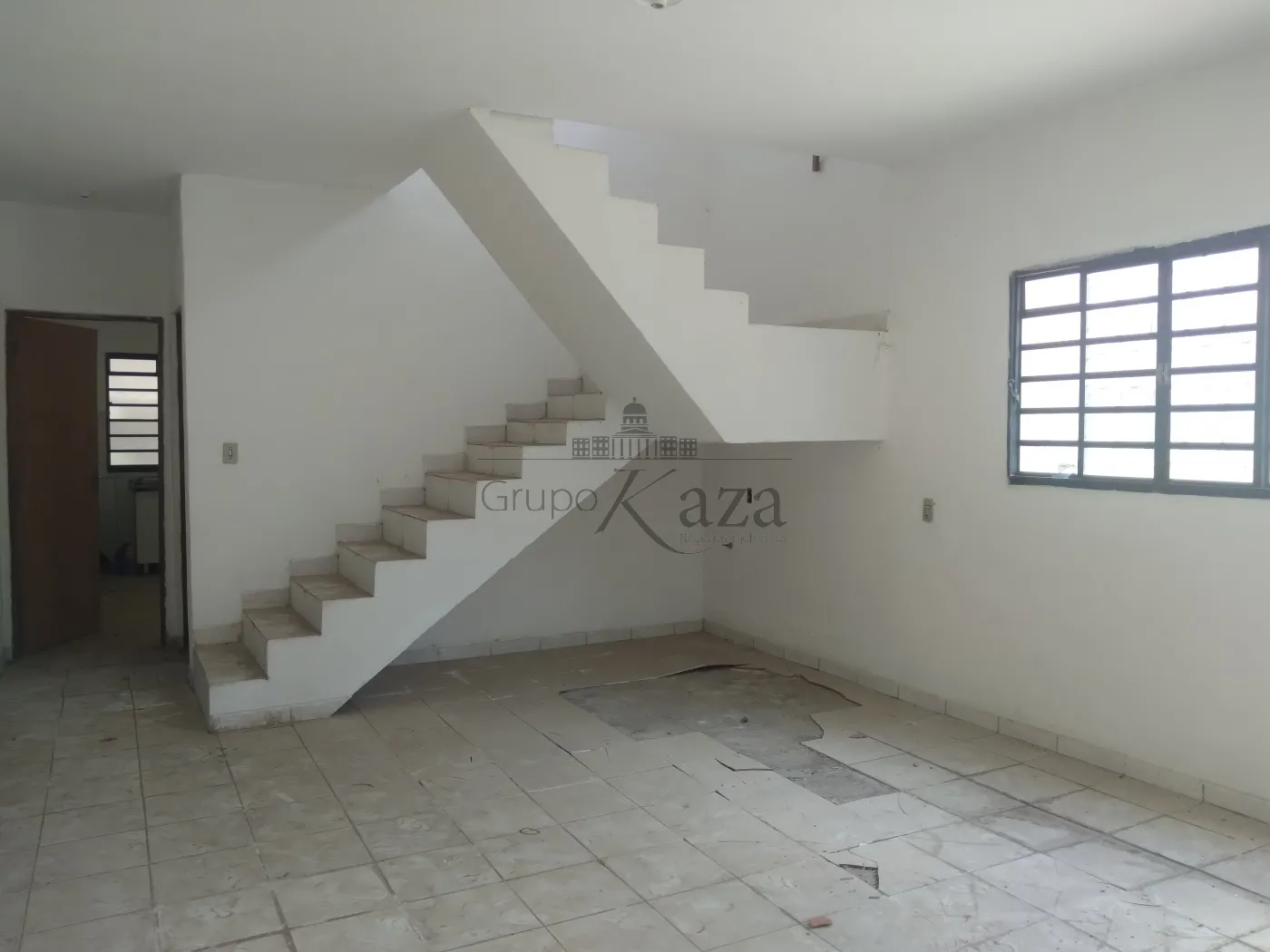 Foto 2 de Casa Geminada em Jardim Torrão de Ouro, São José dos Campos - imagem 2