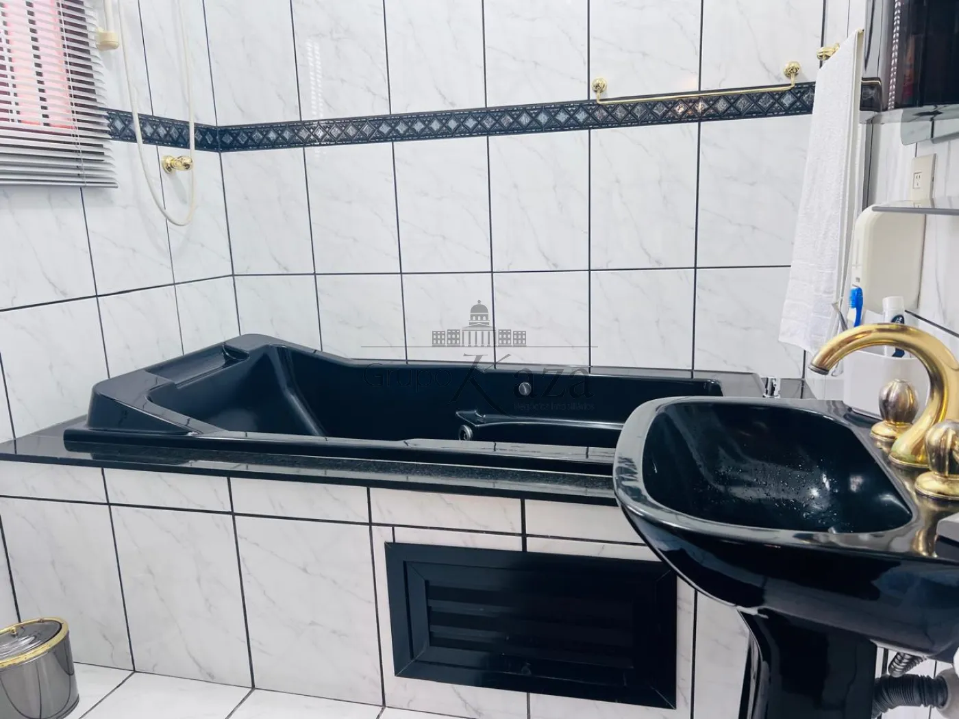Foto 24 de Casa Padrão em Jardim Apolo II, São José dos Campos - imagem 24