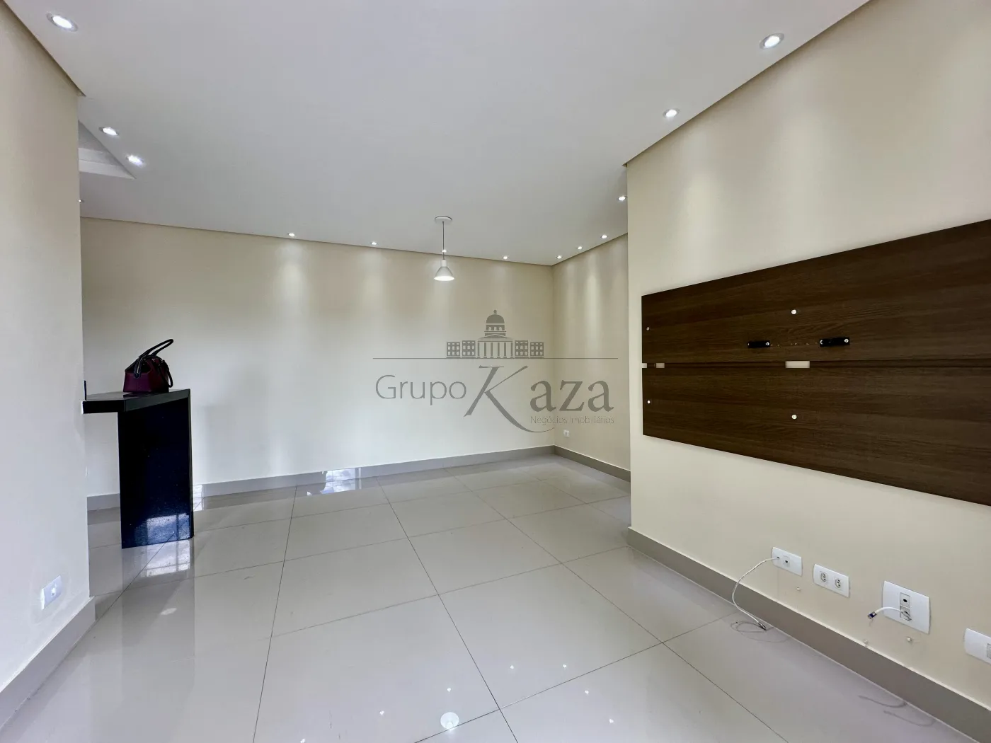 Foto 2 de Apartamento Padrão em Vila Machado, Jacareí - imagem 2