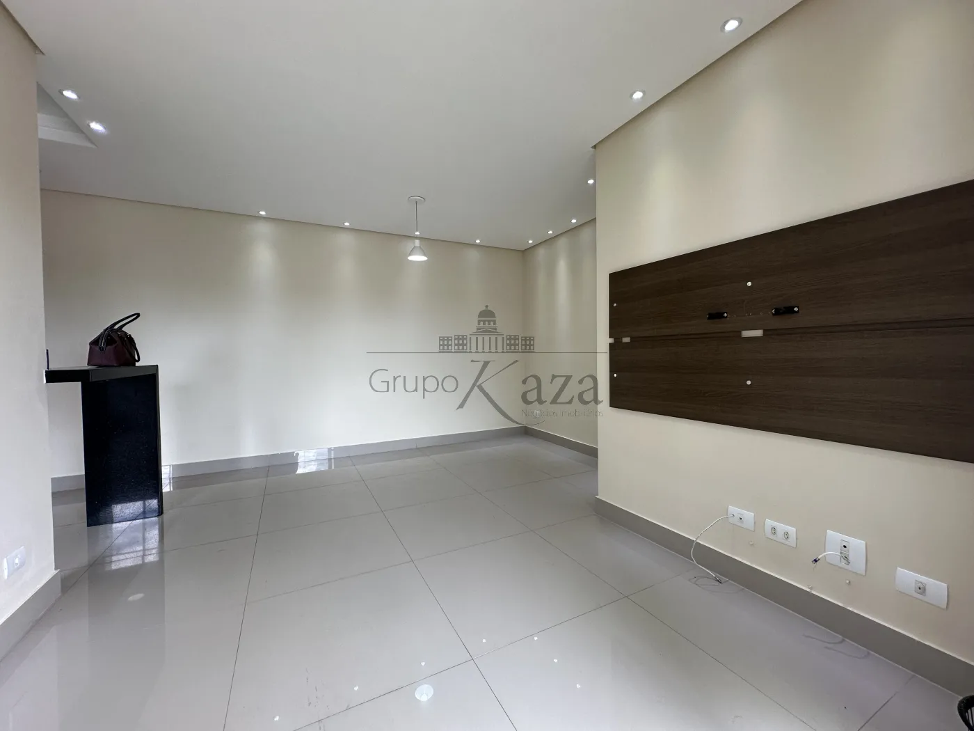 Foto 3 de Apartamento Padrão em Vila Machado, Jacareí - imagem 3