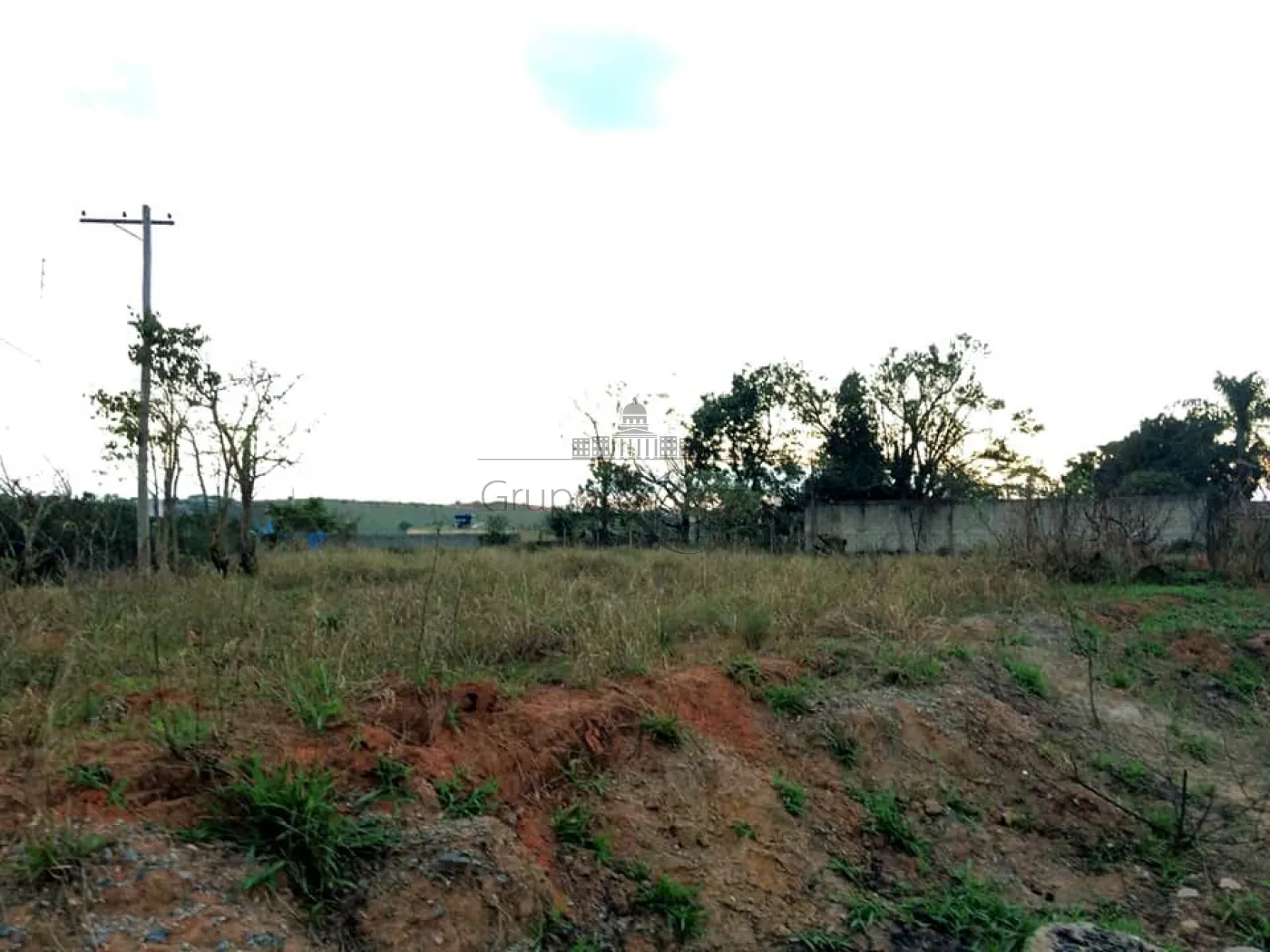 Foto 1 de Terreno Padrão em Chácaras Pousada do Vale, São José dos Campos - imagem 1