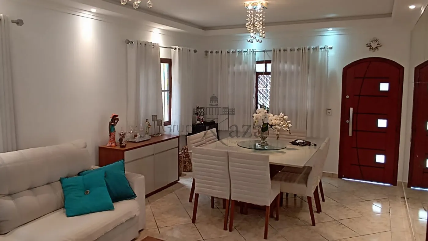 Foto 1 de Casa Padrão em Cidade Jardim, Jacareí - imagem 1
