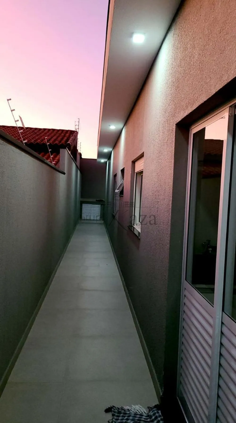 Foto 45 de Casa Padrão em Jardim Santa Maria, Jacareí - imagem 45