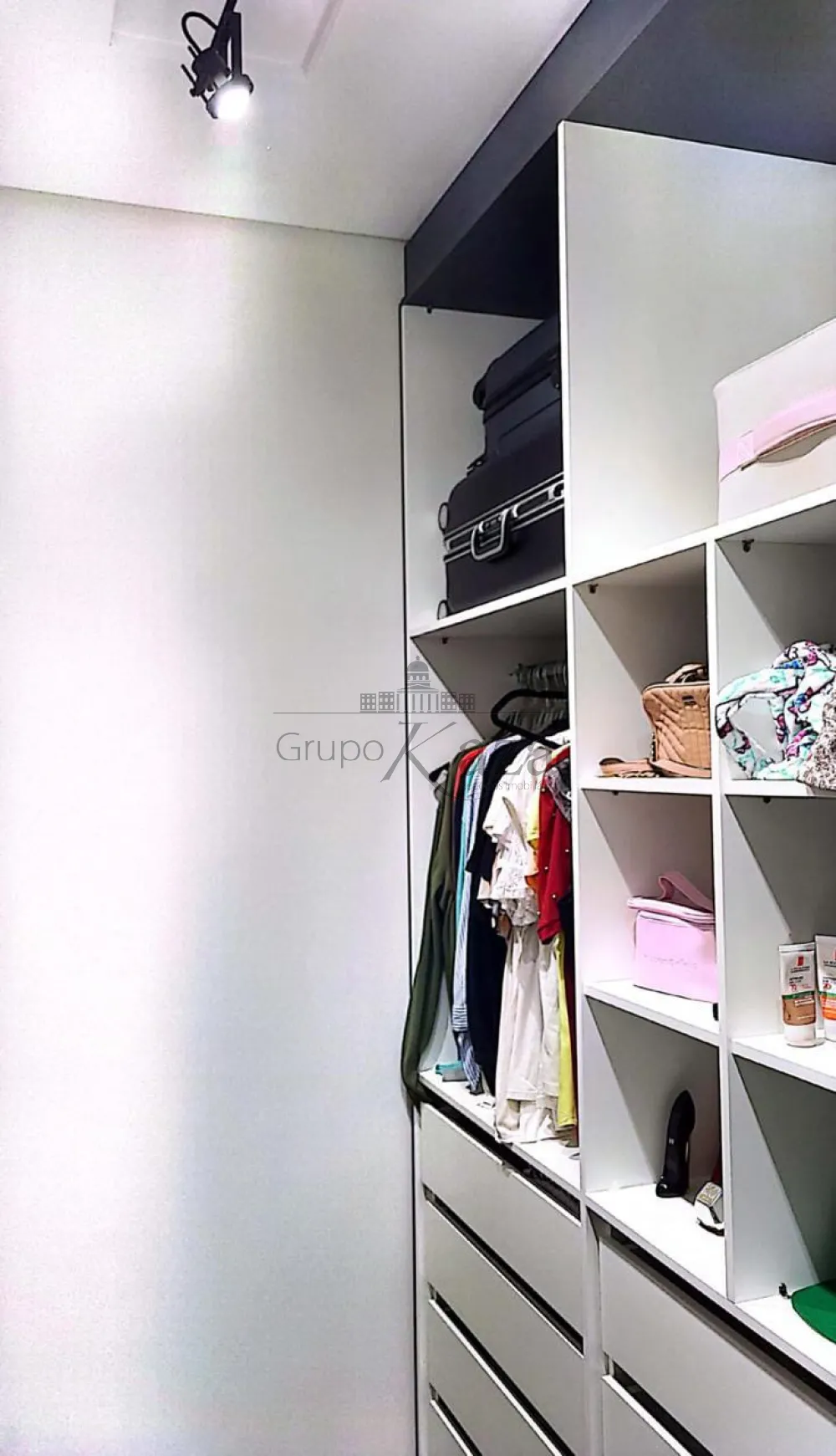 Foto 41 de Casa Padrão em Jardim Santa Maria, Jacareí - imagem 41