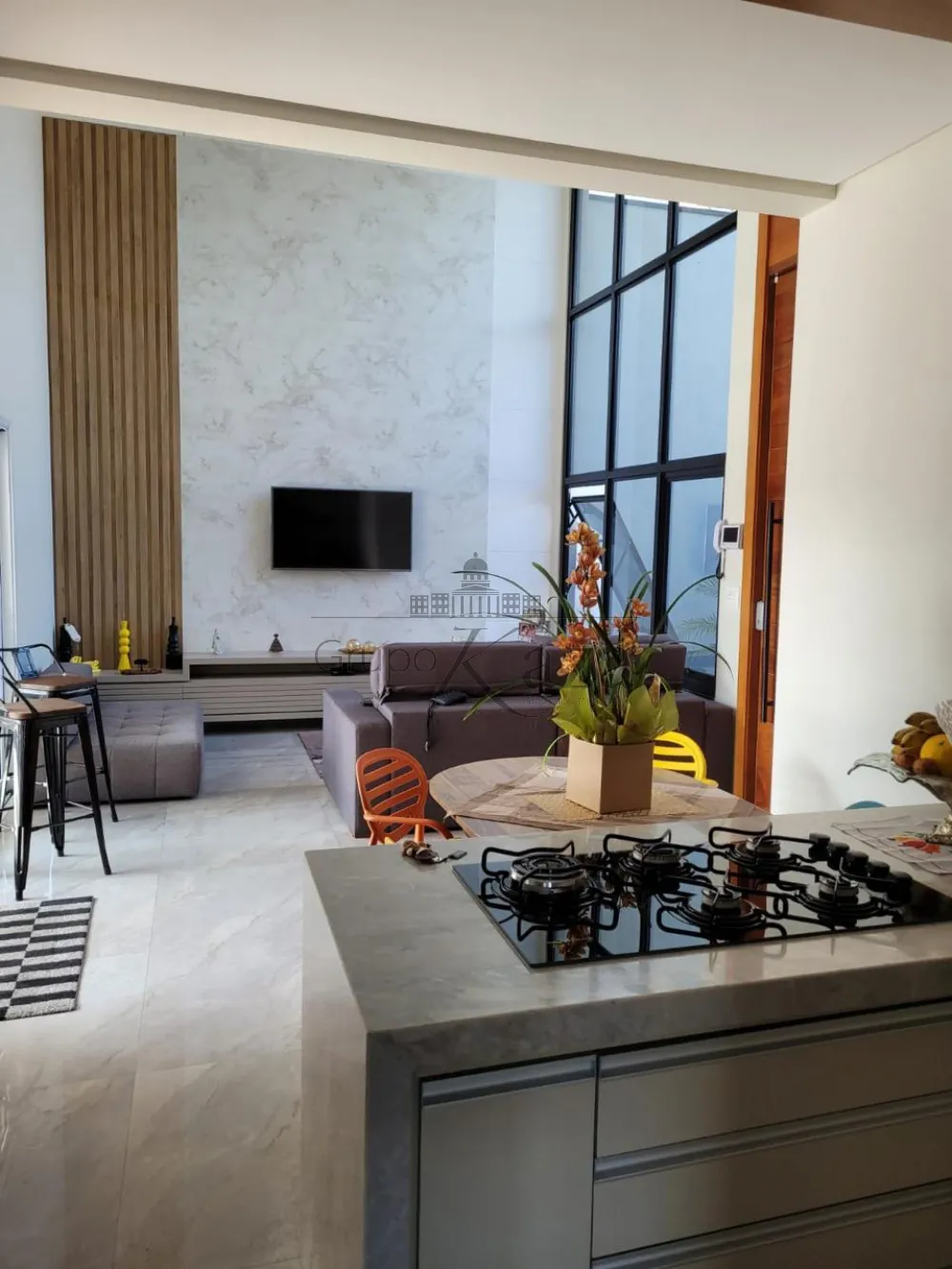 Foto 1 de Casa Padrão em Jardim Santa Maria, Jacareí - imagem 1