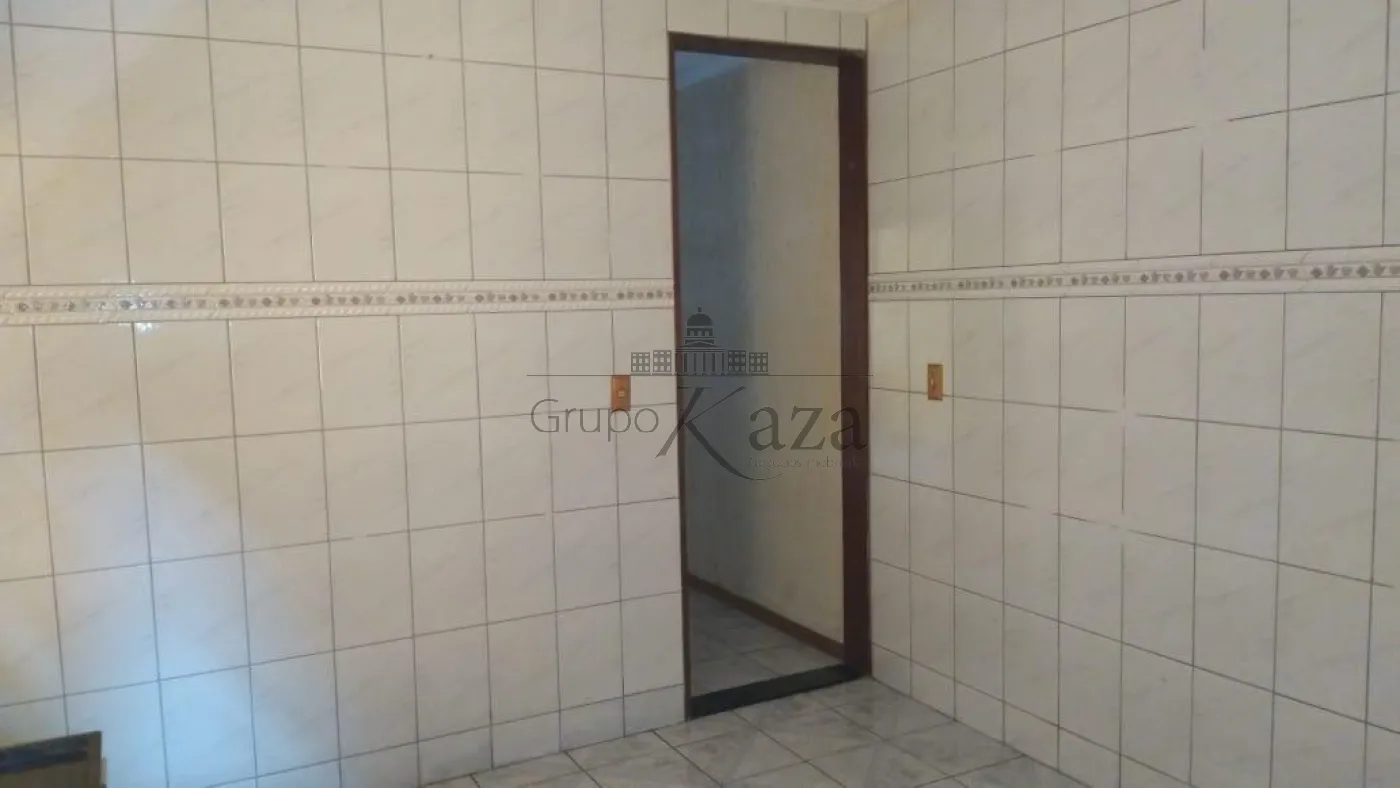 Foto 2 de Casa Padrão em Conjunto Residencial Galo Branco, São José dos Campos - imagem 2