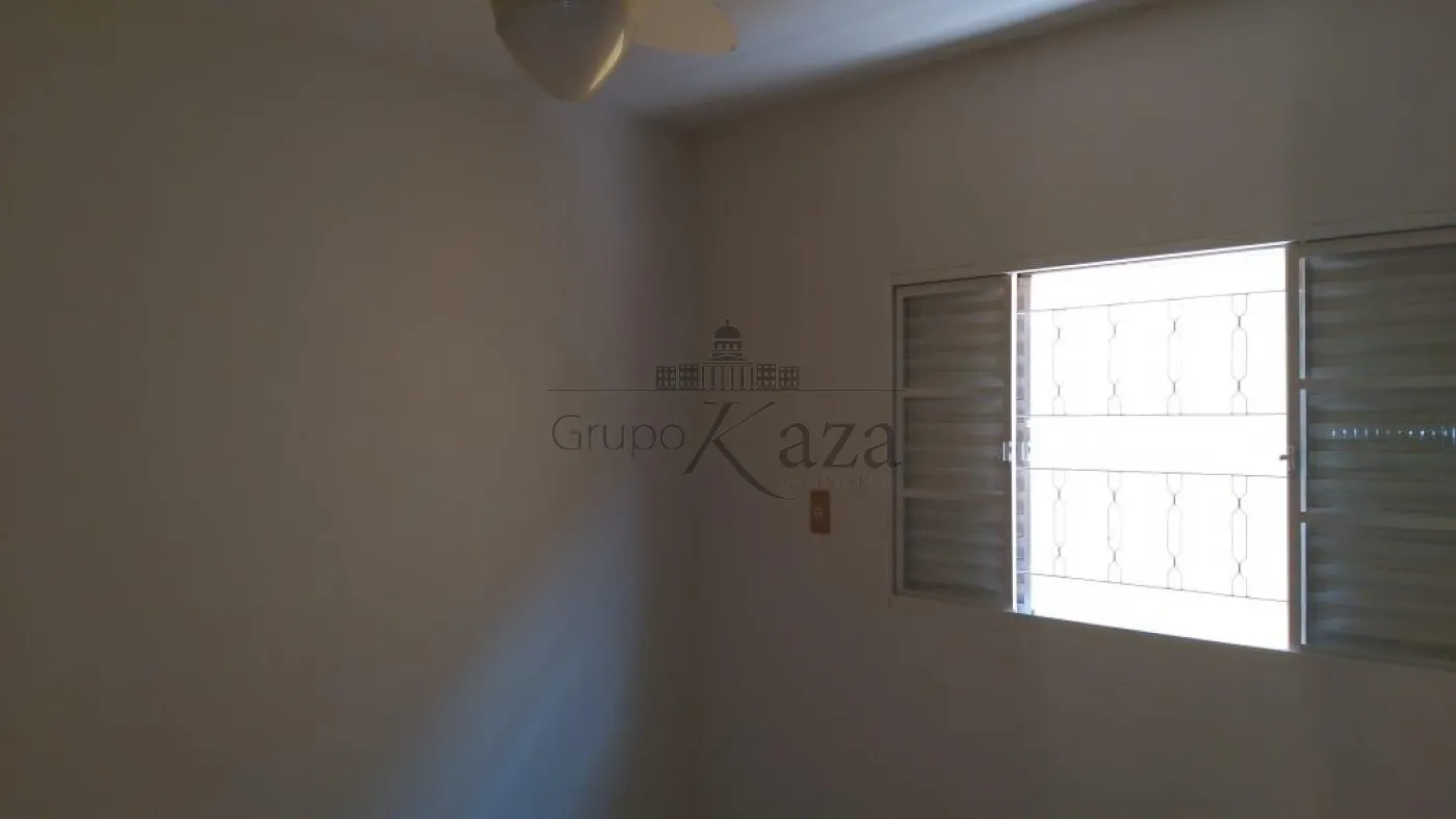 Foto 6 de Casa Padrão em Conjunto Residencial Galo Branco, São José dos Campos - imagem 6