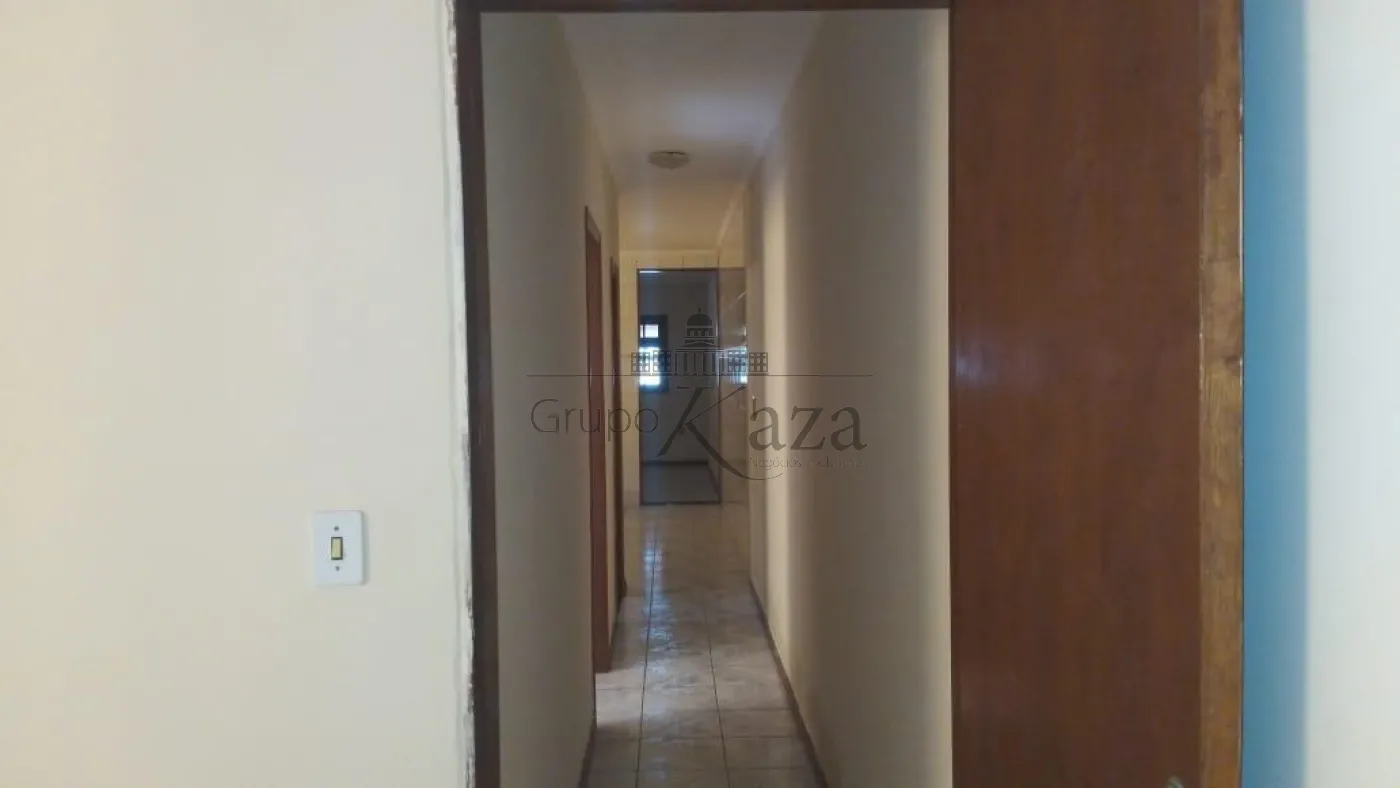 Foto 5 de Casa Padrão em Conjunto Residencial Galo Branco, São José dos Campos - imagem 5