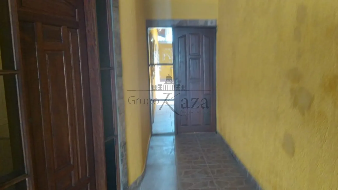 Foto 10 de Casa Padrão em Conjunto Residencial Galo Branco, São José dos Campos - imagem 10