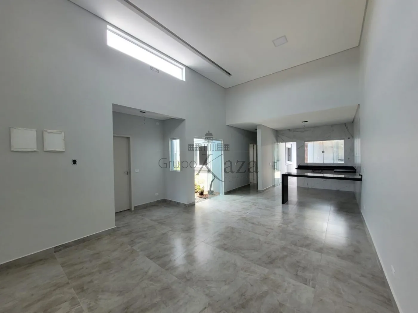 Foto 1 de Casa Padrão em Jardim Altos de Santana II, Jacareí - imagem 1