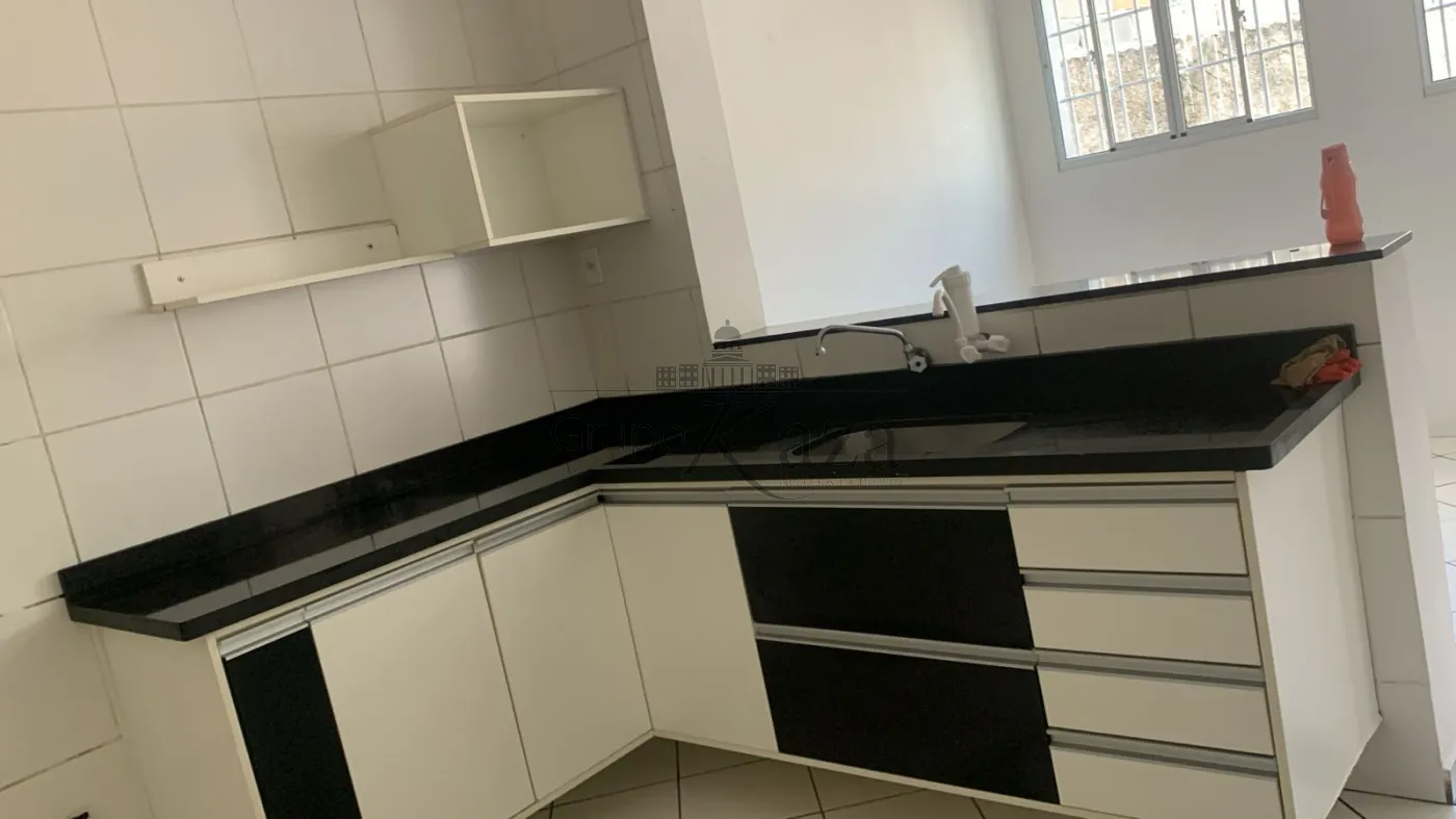 Foto 5 de Casa Comercial  Residencial em Jardim Torrão de Ouro, São José dos Campos - imagem 5