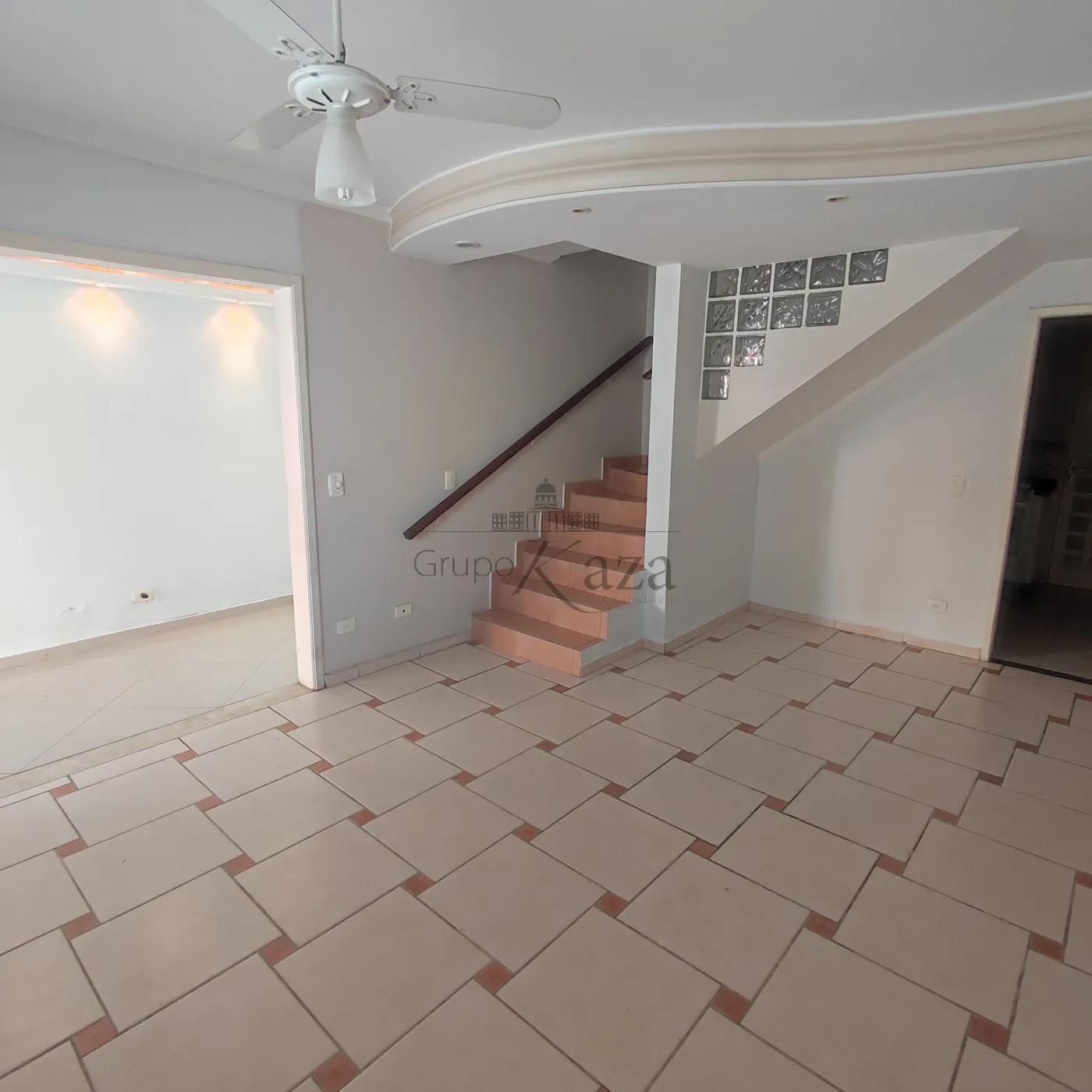 Foto 3 de Casa Condomínio em Parque Califórnia, Jacareí - imagem 3