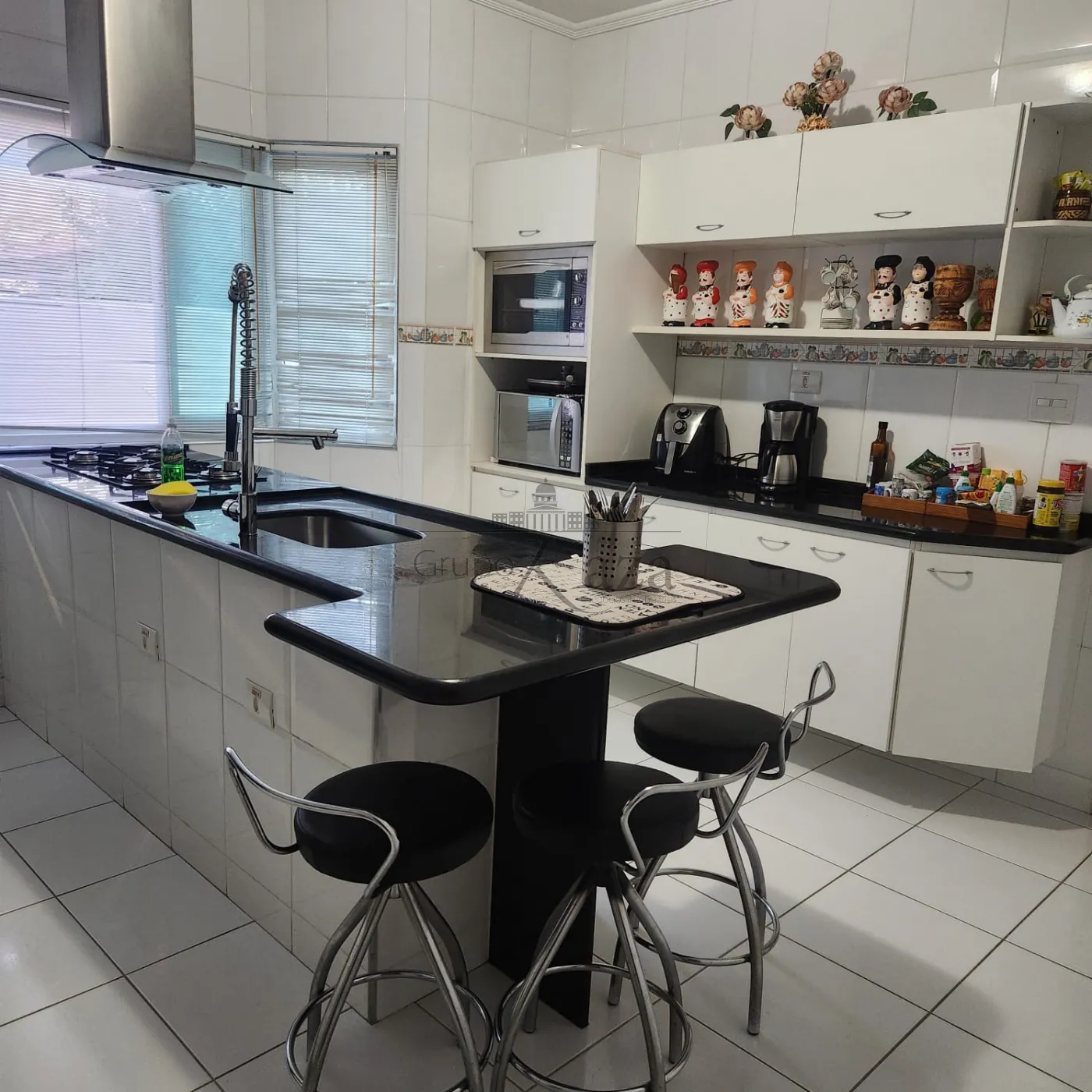 Foto 7 de Casa Condomínio em Jardim Coleginho, Jacareí - imagem 7