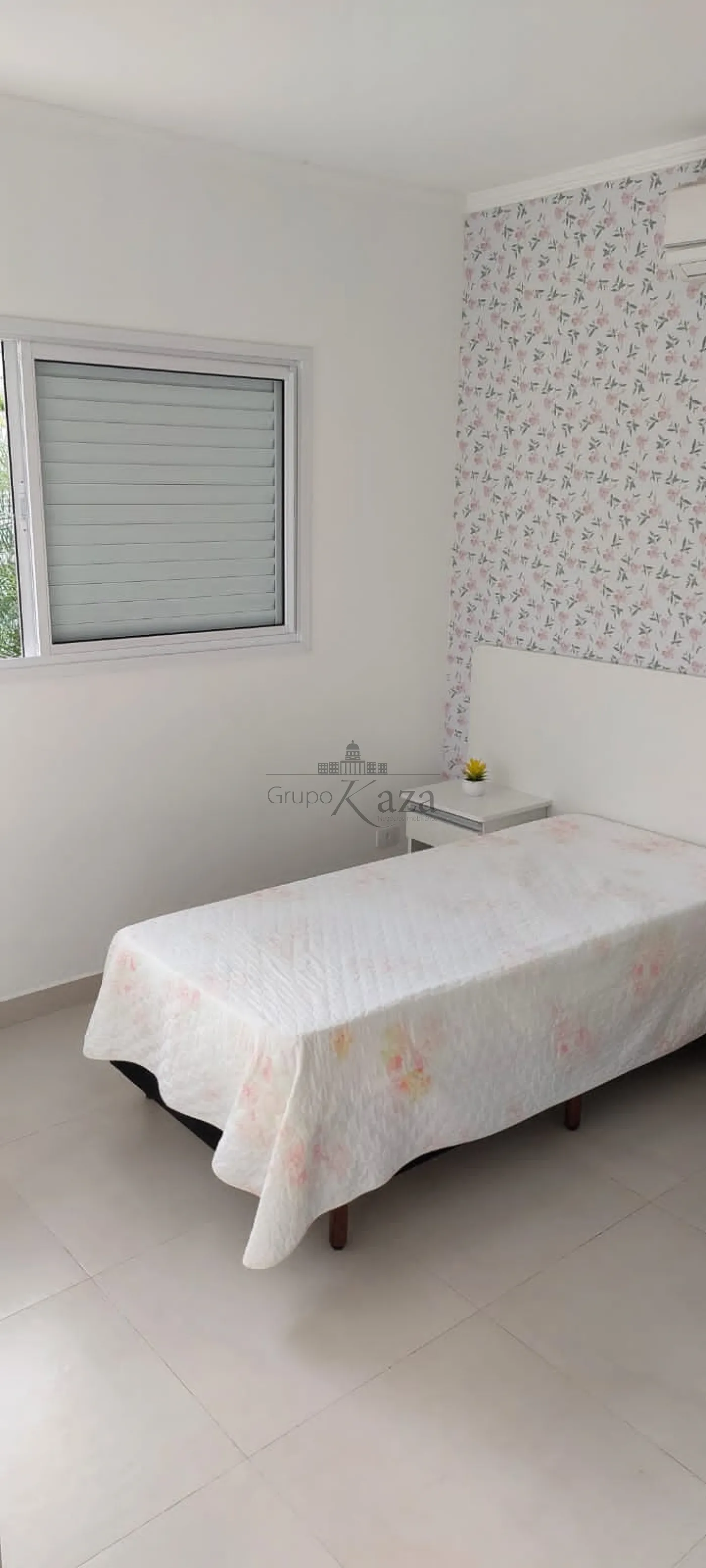 Foto 2 de Casa Padrão em Jardim Britânia, Caraguatatuba - imagem 2