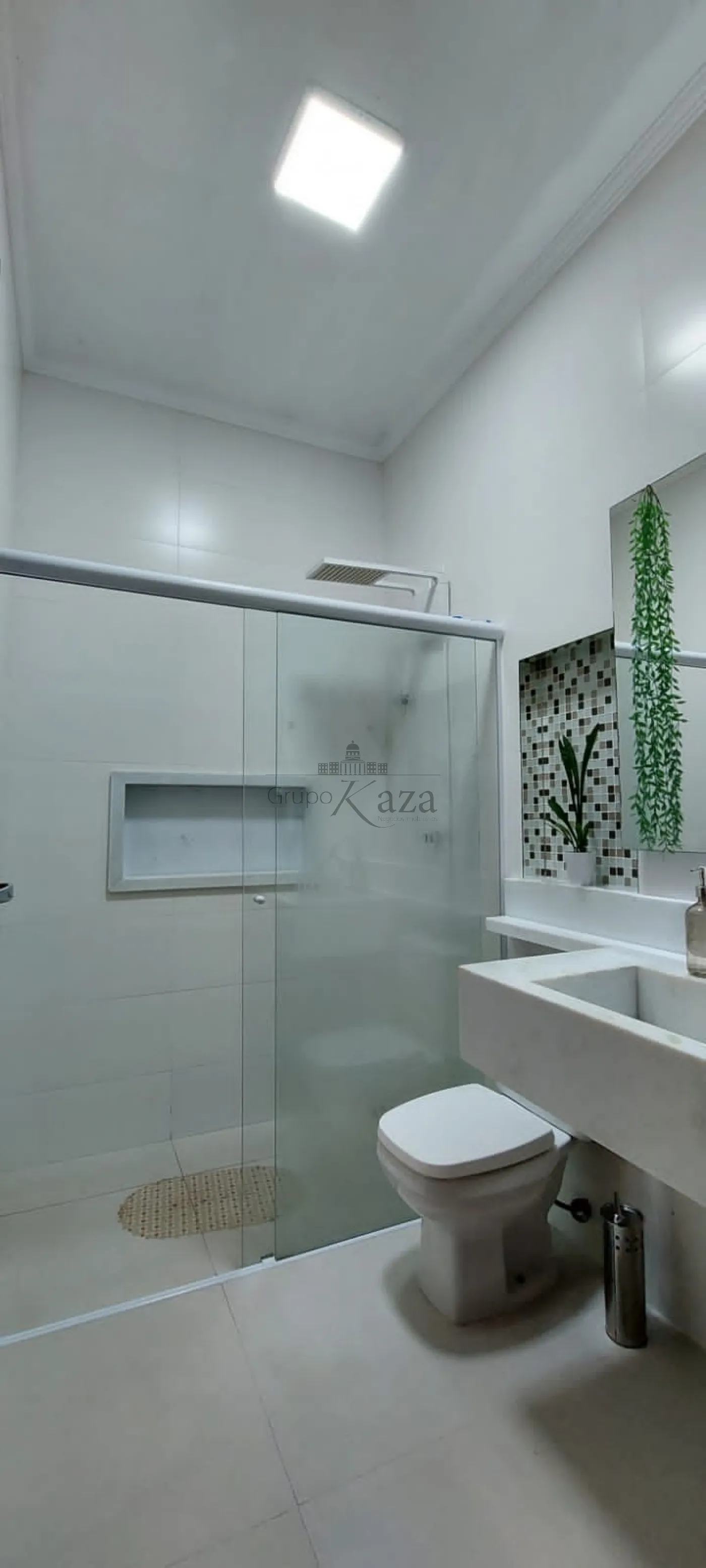 Foto 10 de Casa Padrão em Jardim Britânia, Caraguatatuba - imagem 10